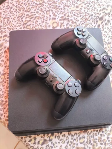 Ps 4