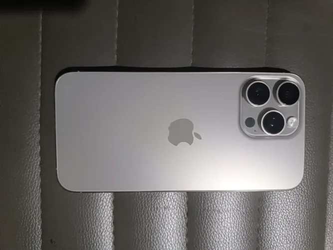 Carcaça original iPhone 15 pro max