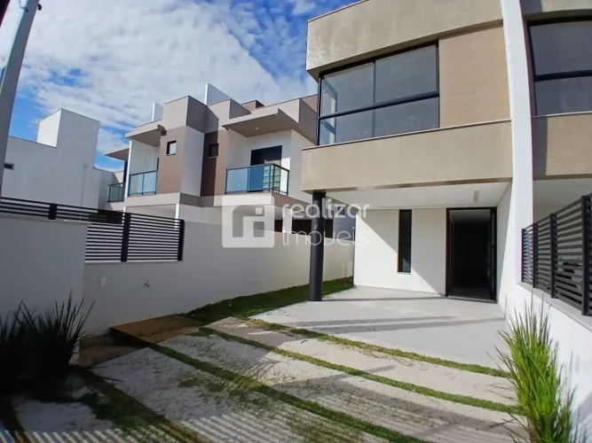 Casa 3 quartos no bairro Campeche - Florianópolis.