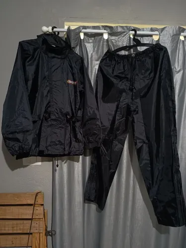 Conjunto de Capa de Chuva para Motociclista Feminina - Tam.P