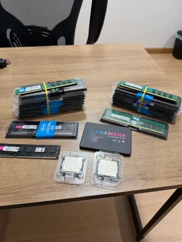 Lote de peças de computador