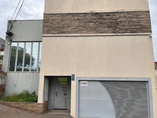 Amplo imovel comercial no Parque dos Bandeirantes | Aqui na Imobiliária Rosa e Rangel
