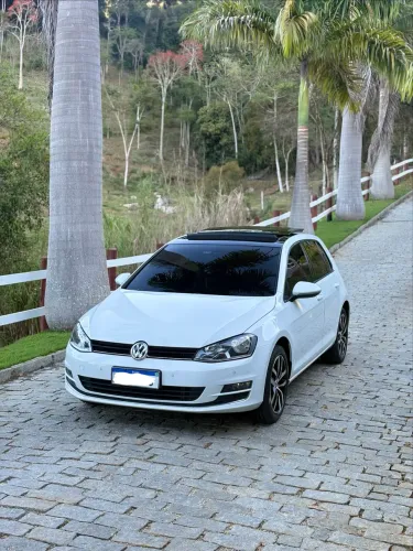 Volkswagen Golf Highline 1.4 TSI 140cv Aut. 2014