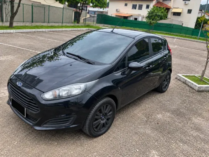 Ford Fiesta 1.5 16V Flex Mec. 5P 2015