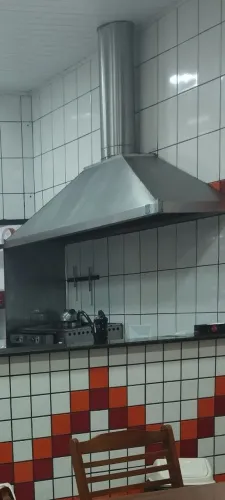 Coifa de inox de 1,20 x 0,60, mais um tubo de 1 metro