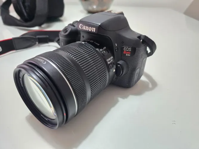 Máquina fotográfica CANON