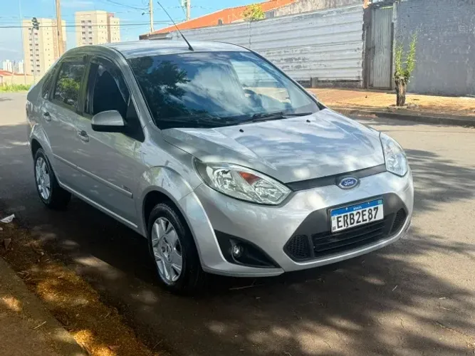 Ford Fiesta Sed. 1.6 8V Flex 4P 2011