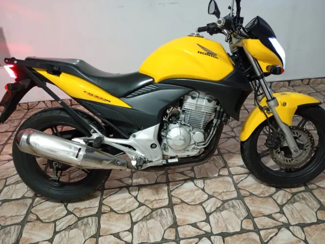 CB 300R 2010