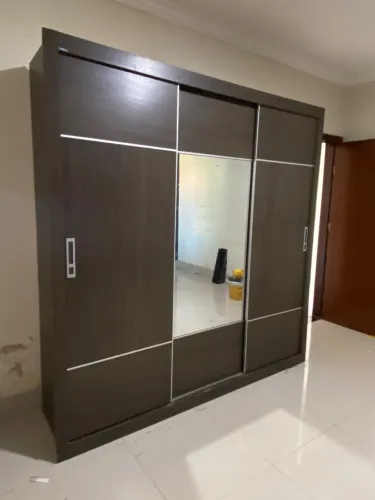 Guarda roupa 3 portas
