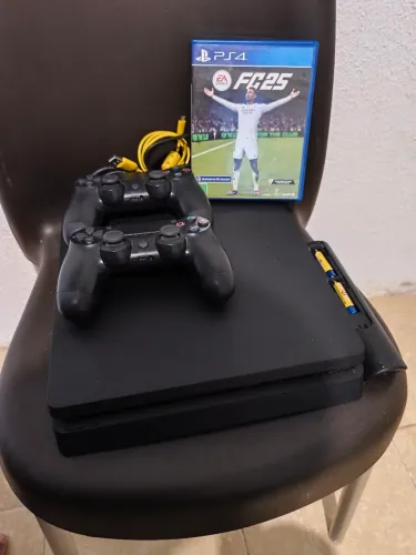 Vendo ps4 em perfeito estado, dois controles 1tb