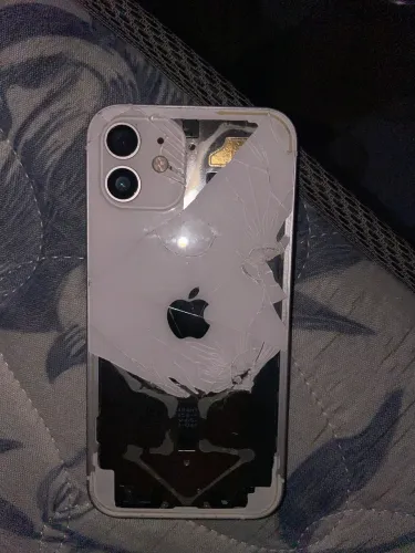iPhone 12