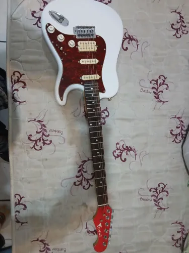 Guitarra eagle