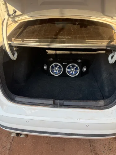 Caixa de som para carro