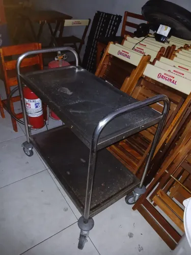 Carrinho auxiliar para restaurantes ou bar
