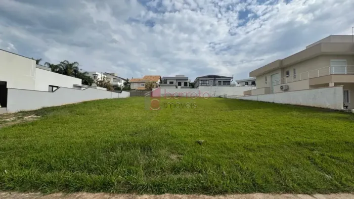 TERRENO À VENDA NO CONDOMÍNIO RESERVA DA SERRA EM JUNDIAÍ/SP