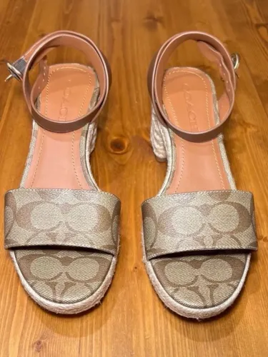 sandália coach espadrille monograma bege caramelo tam 36 br 100% original