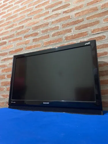 TV Semp 32. Ótimo estado