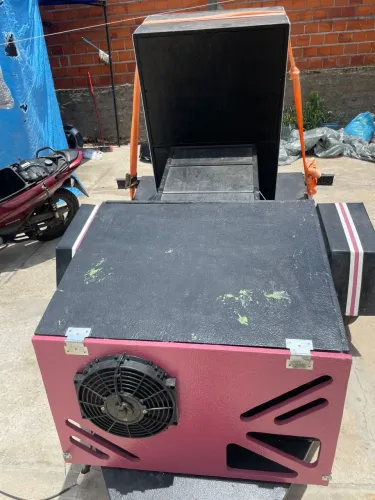 Vendo som automotivo