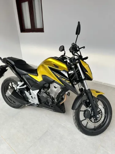 CB Twister 300 2023