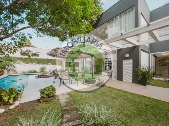 Casa de luxo no Itanhangá - Barra da Tijuca com 4 suítes, 630m² - Rio de Janeiro-RJ