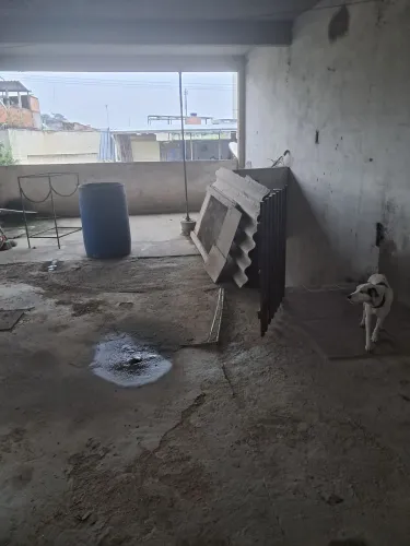 Casa de esquina com terraço