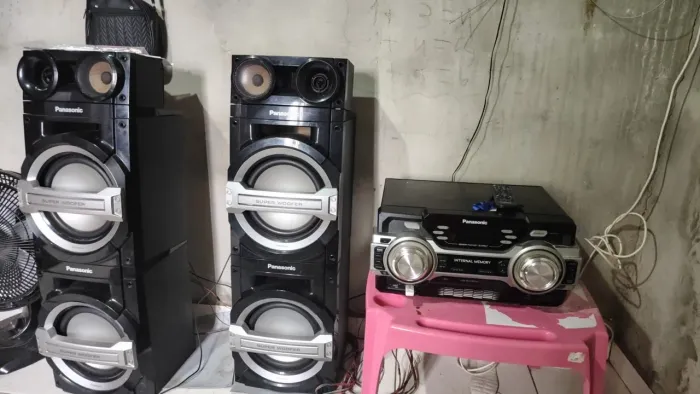 Tô vendendo esse som Panasonic