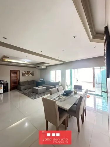 Casa para Venda em Palmas, Plano Diretor Sul, 5 dormitórios, 3 suítes, 5 banheiros