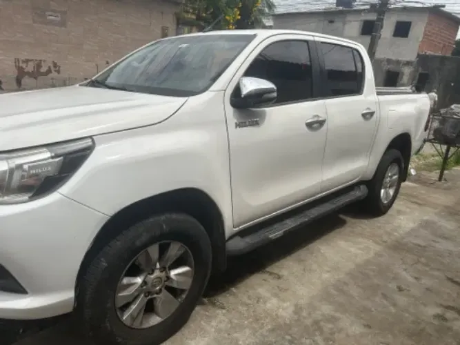 Toyota Hilux CD SRV 4X2 2.7 Flex 16V Aut. 2017