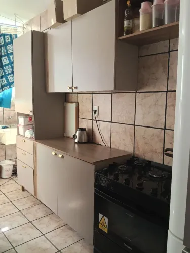 Vende-se esse fogão mas essa linda cozinha a menos de 5 meses de uso os dois tá zero