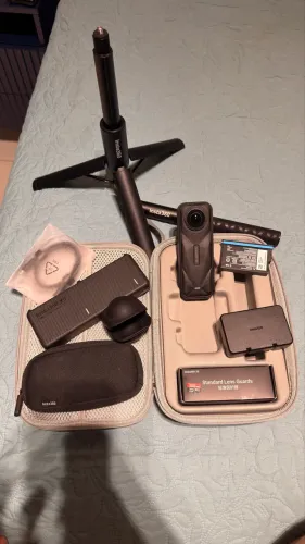Insta360 x5
