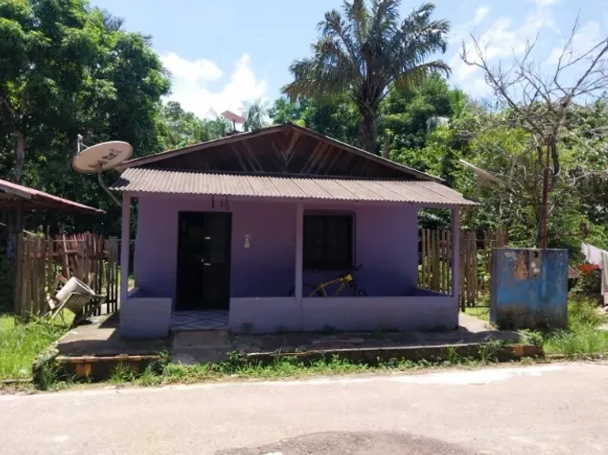 CASA A VENDA