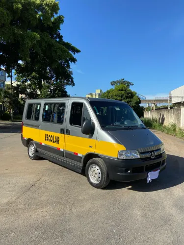 Peugeot Boxer 2.3 Minibus 15/16l TB Diesel. 2012