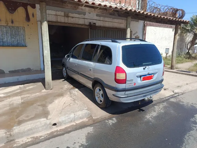 Chevrolet Zafira 2.0/ CD 2.0 8V MPFI 5P Mec. 2003