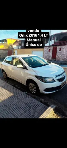 Chevrolet Onix Hatch LT 1.4 8V Flex Power Mec. 4P 2016