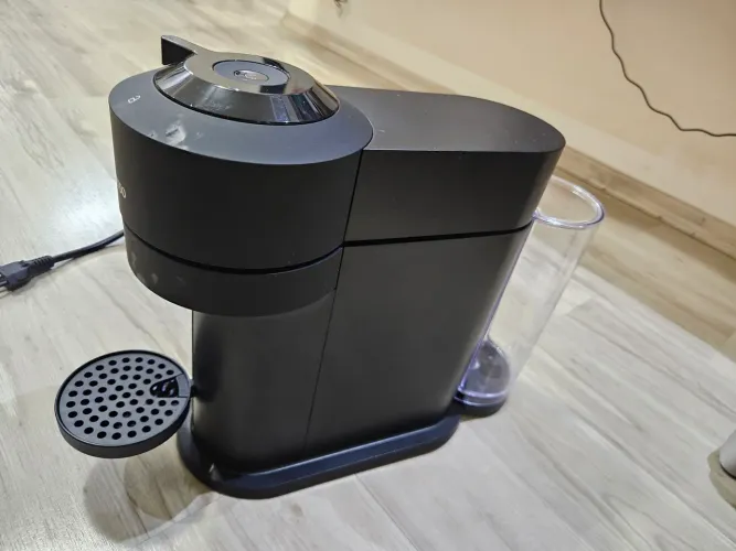 CAFETEIRA NESPRESSO VERTUO NEXT