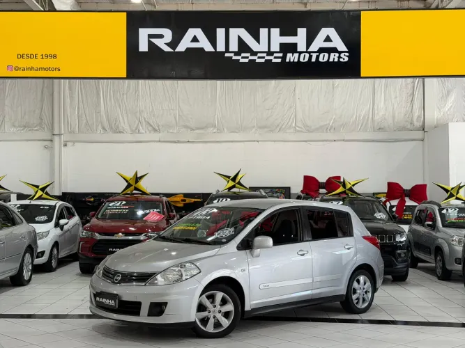 Nissan Tiida S 1.8/1.8 Flex 16V Mec. 2013