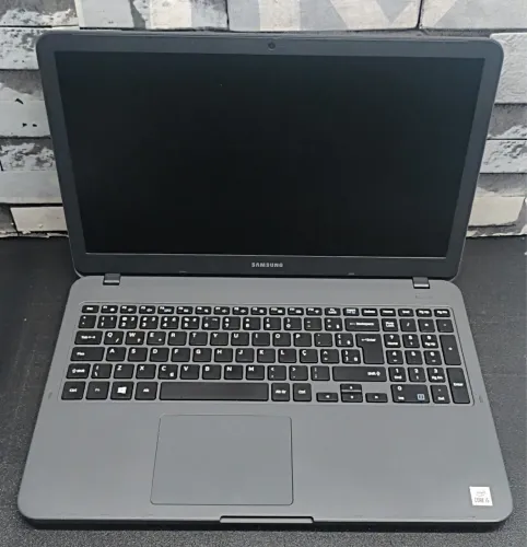 SAMSUNG NP350XAA