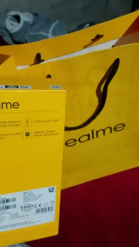 Vende ou troca realme c71 8+16 de ram e 256 de memória com NFC e nota fiscal zerado 