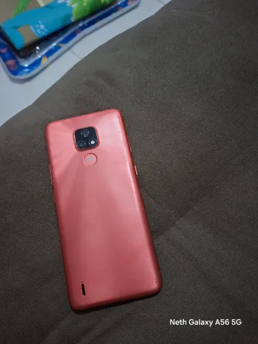 Vendo um celular Motorola moto E