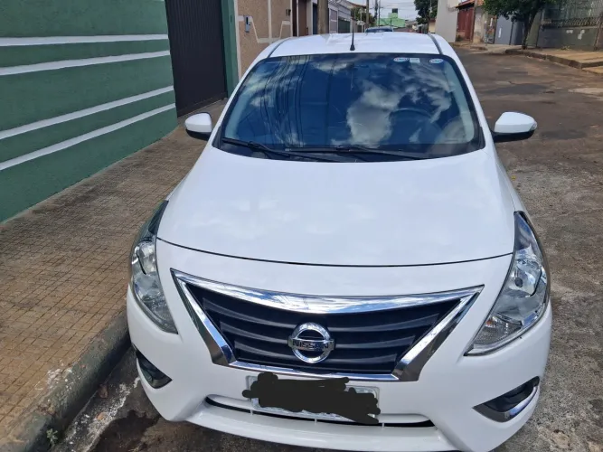 Nissan Versa SL 1.6 16V Flexstart 4P Aut. 2019