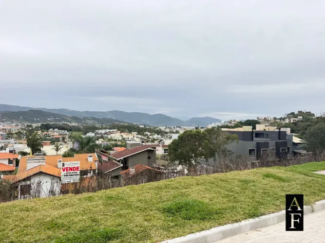 Terreno à venda no bairro Centro - Garopaba/SC