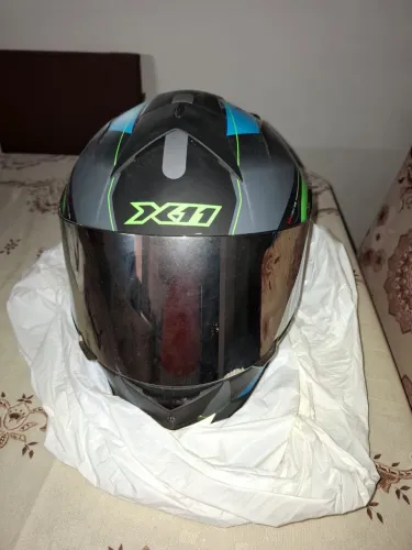 Capacete de Moto espelhado 