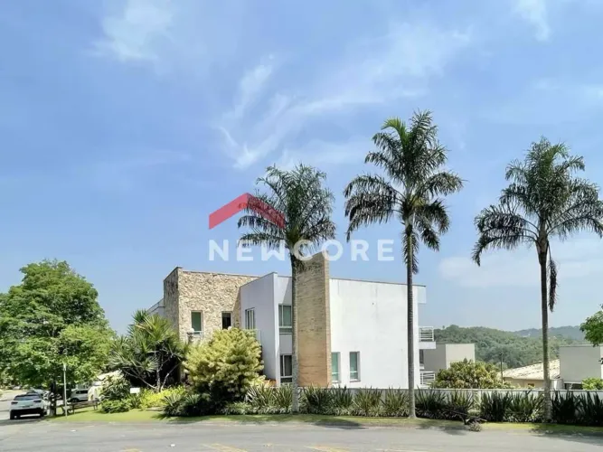 Casa de condomínio em Alameda Diamante - Golf Park - Carapicuíba/SP