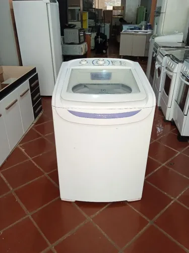 Máquina de lavar roupa electrolux semi novo 15 kilos
