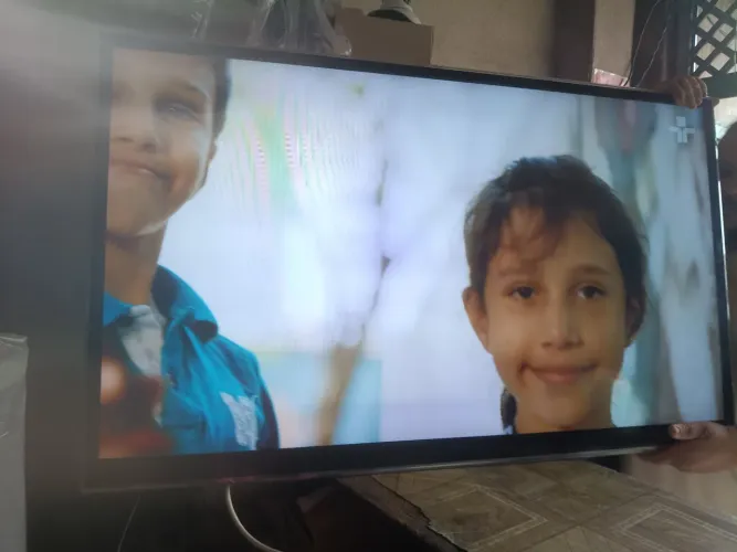 Tv de plasma de 47 polegadas,impressão de 50,não funciona as entradas HDMI