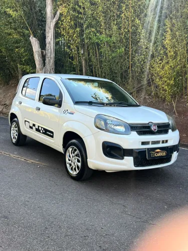 Fiat Uno Attractive 1.0 EVO Fire Flex 8V 5P 2020