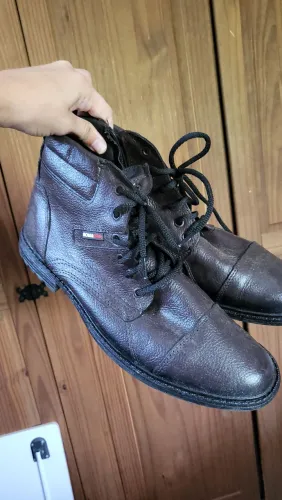 Bota coturno de couro 