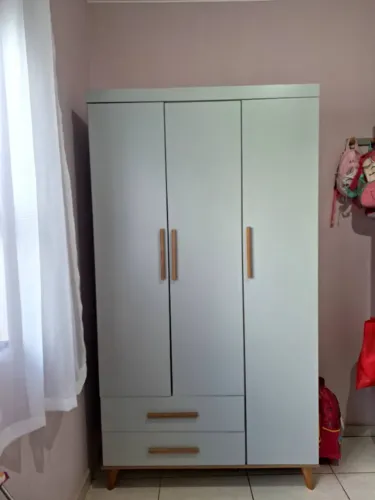 Guarda roupa infantil