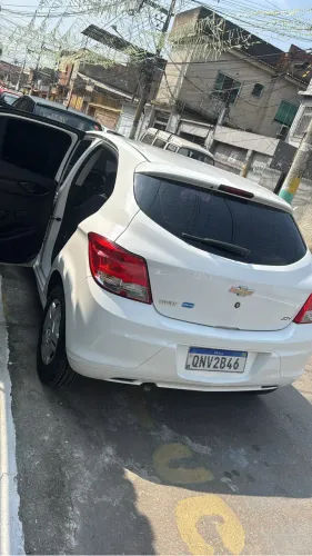 Chevrolet Onix JOY Hatch 1.0 8V Flex Mec. 4P 2018