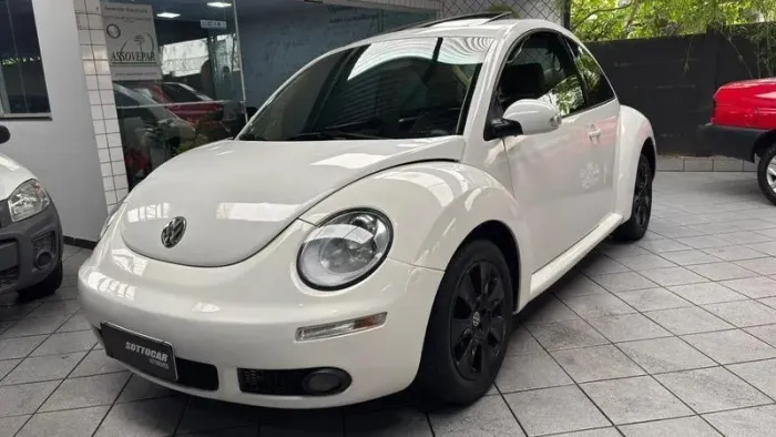 Volkswagen New Beetle 2.0 MI Mec./aut. 2010